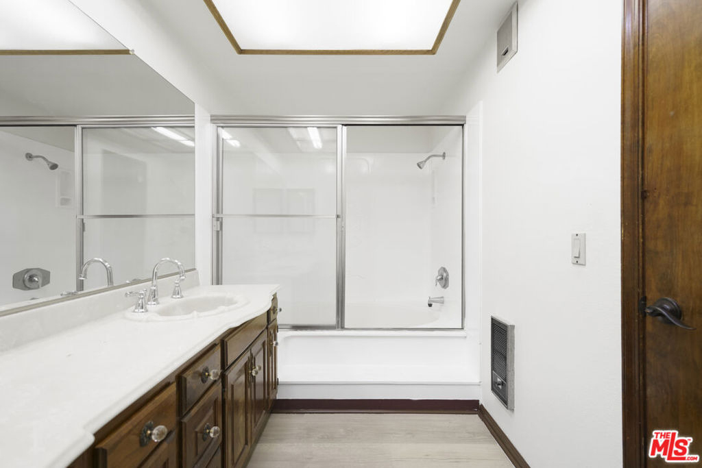 880 W 1st Street - Photo 24
