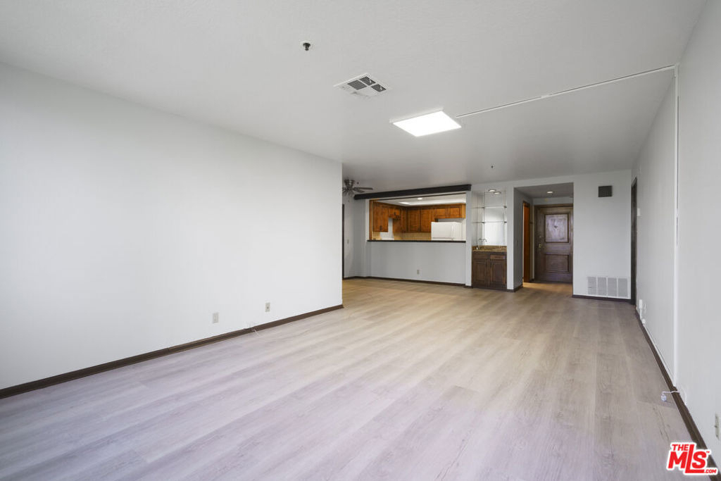 880 W 1st Street - Photo 9