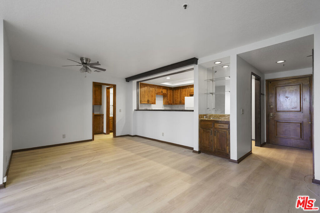 880 W 1st Street - Photo 11