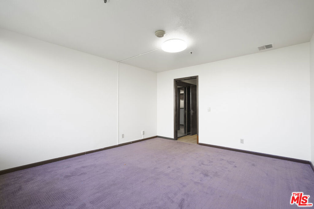 880 W 1st Street - Photo 15