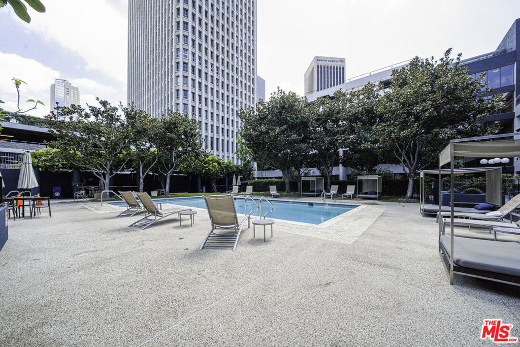 880 W 1st Street - Photo 29