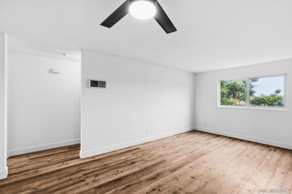 6434 Akins Ave - Photo 4