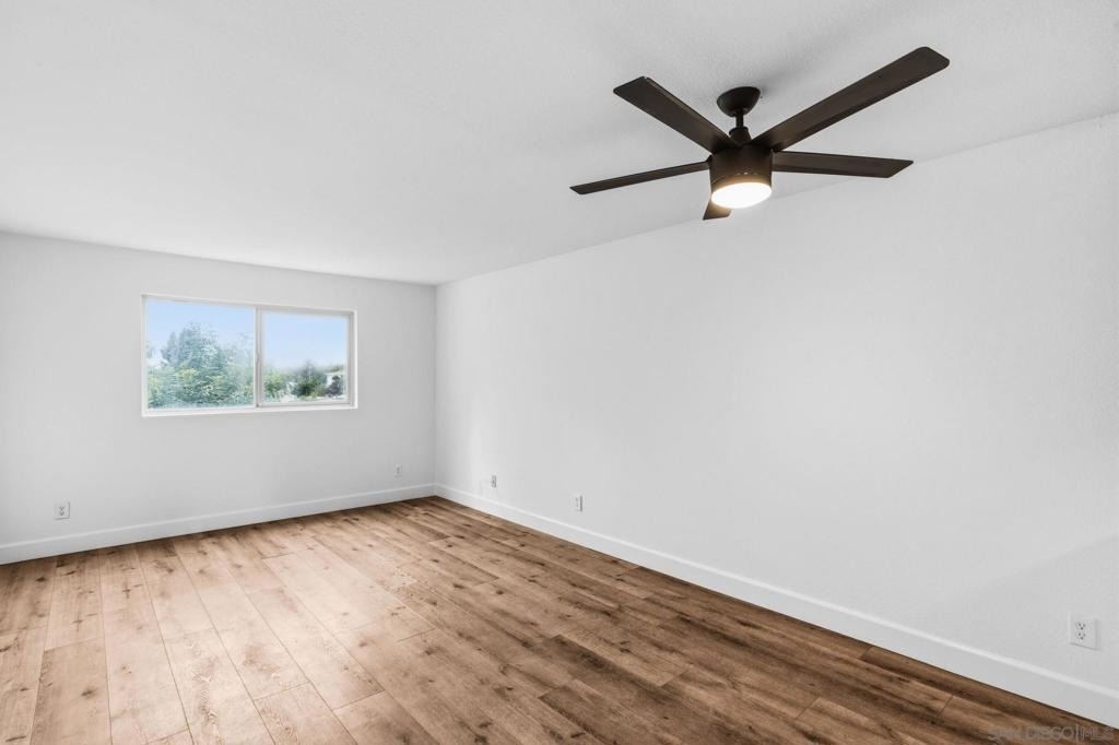 6434 Akins Ave - Photo 3