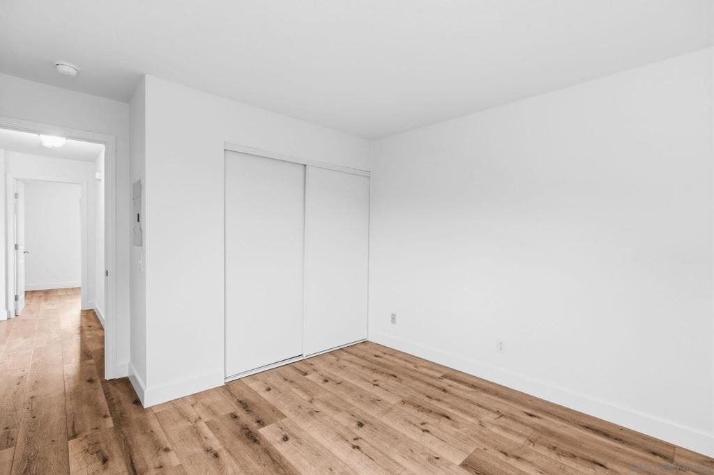6434 Akins Ave - Photo 12