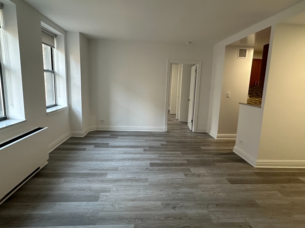West 34th Street - Photo 1