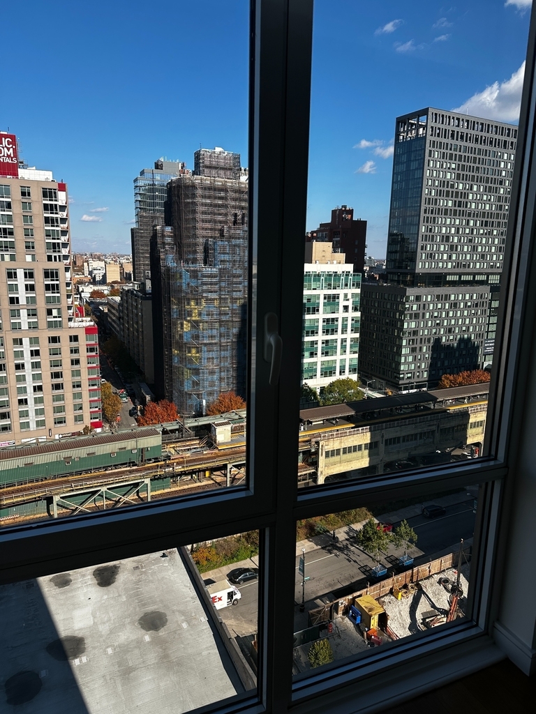 24th Street - Photo 12