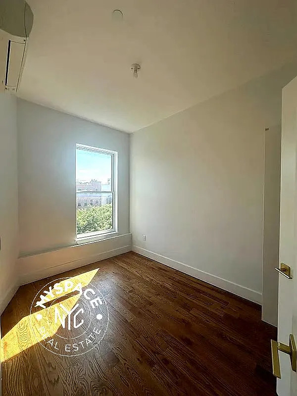 791 Sterling Place - Photo 5