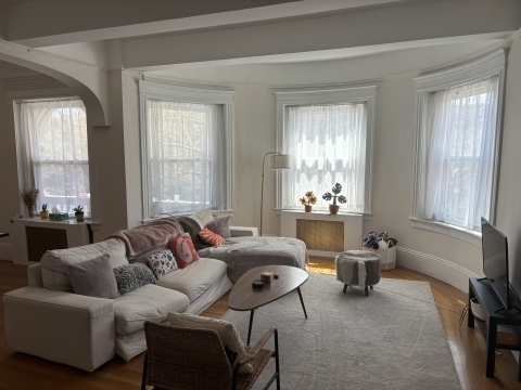 1100 Beacon St - Photo 4