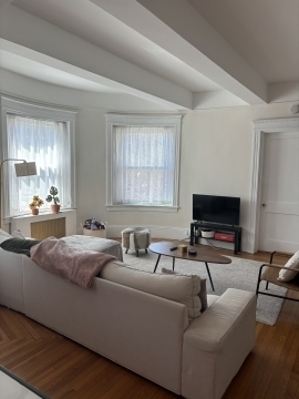 1100 Beacon St - Photo 15