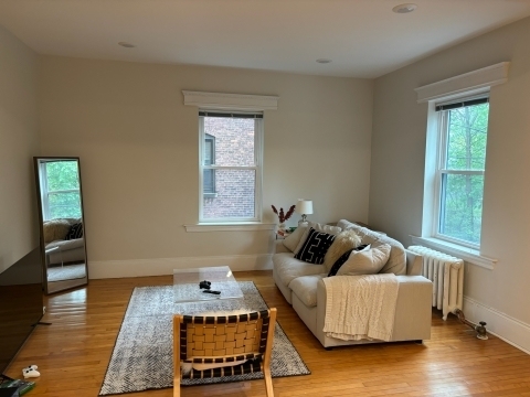 1100 Beacon St - Photo 9