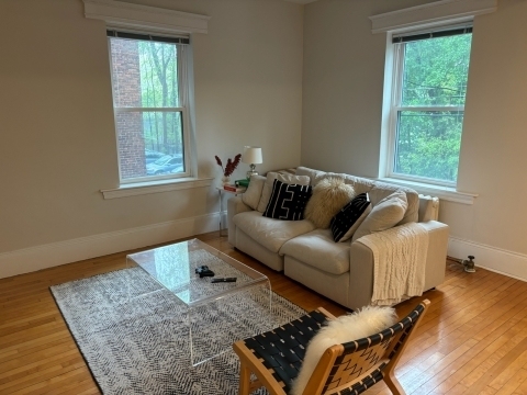 1100 Beacon St - Photo 8