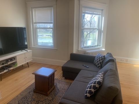 1100 Beacon St - Photo 3