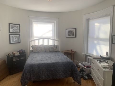 1100 Beacon St - Photo 5