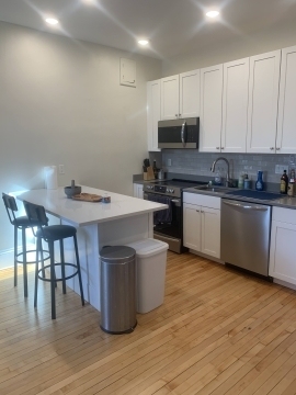 1100 Beacon St - Photo 8