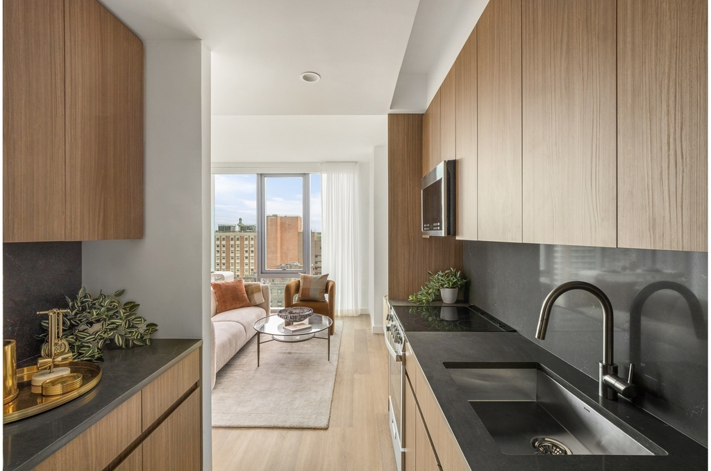 89  Dekalb Ave - Photo 4