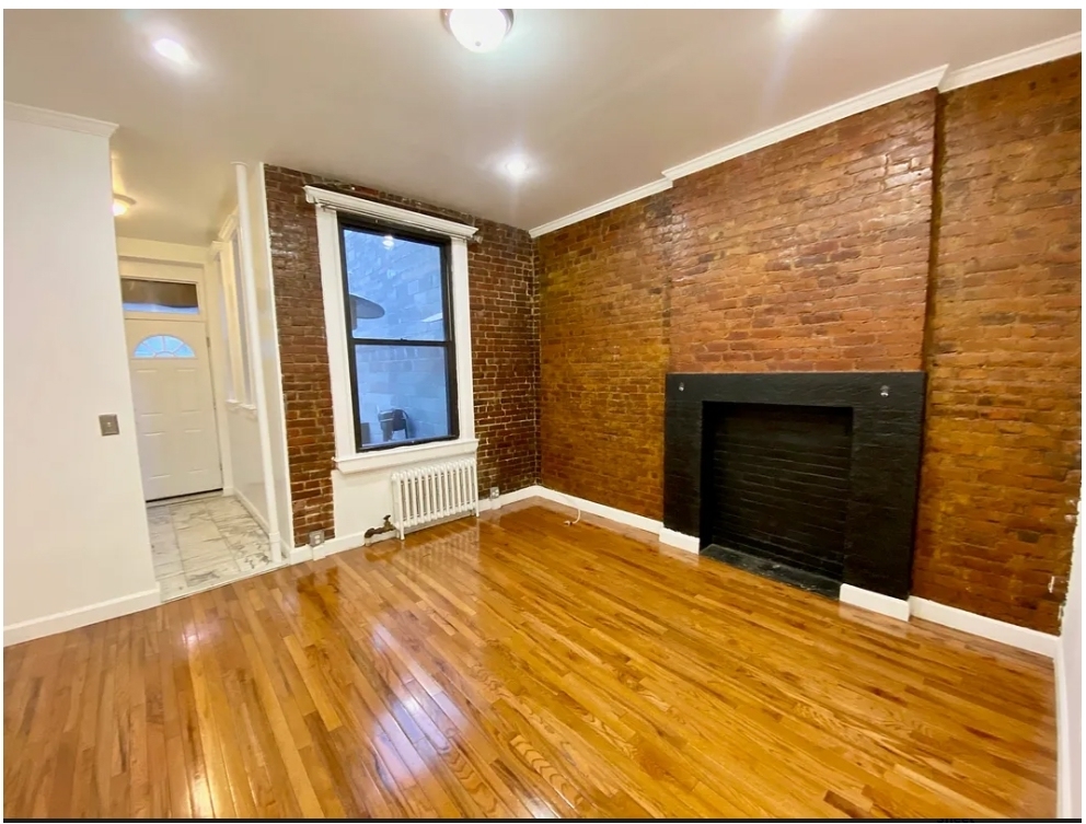 247 E 39th St - Photo 0