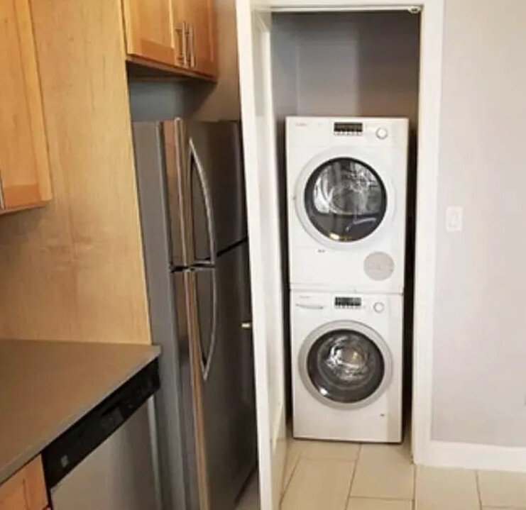 1795 Riverside Drive - Photo 4