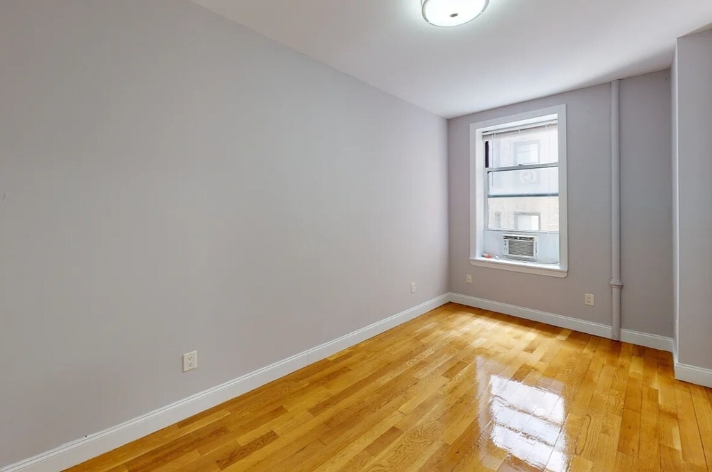 1795 Riverside Drive - Photo 11