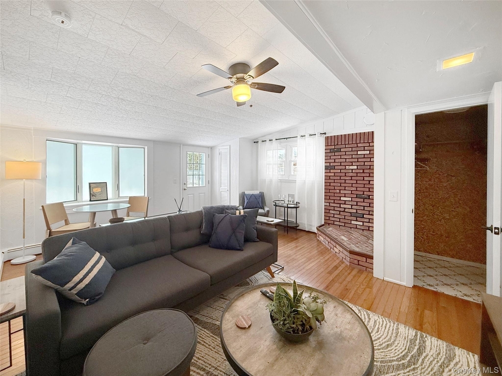 839 Pond View Road - Photo 9