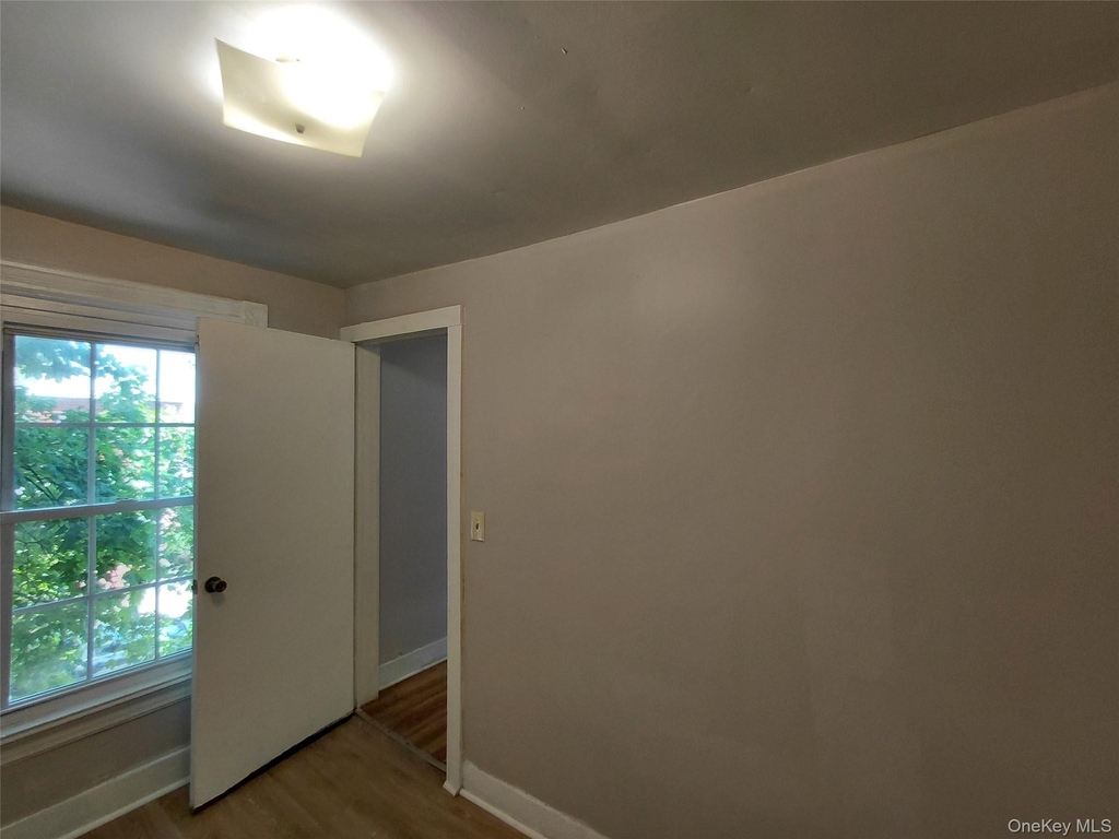 69 Greenkill Avenue - Photo 2