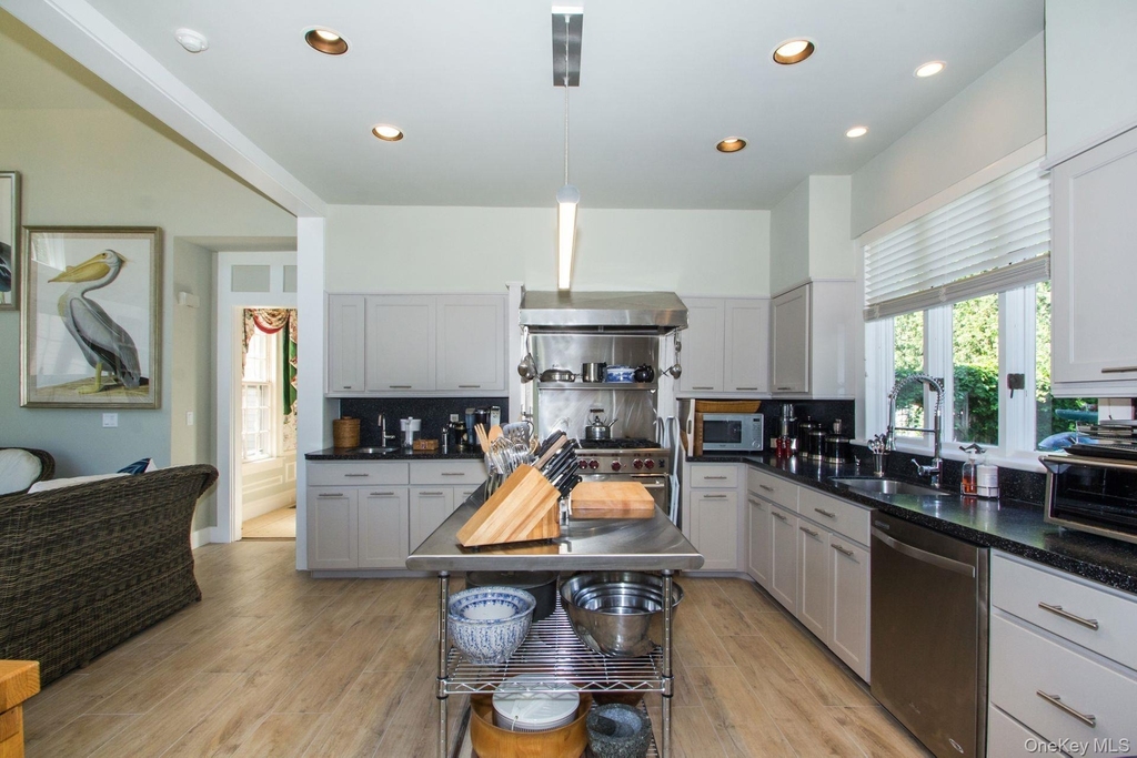 375 Hill Street - Photo 5