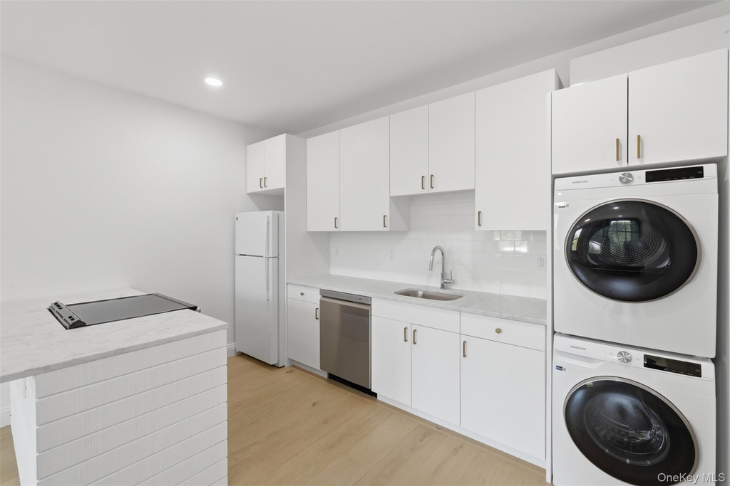 207 Main Street - Photo 10