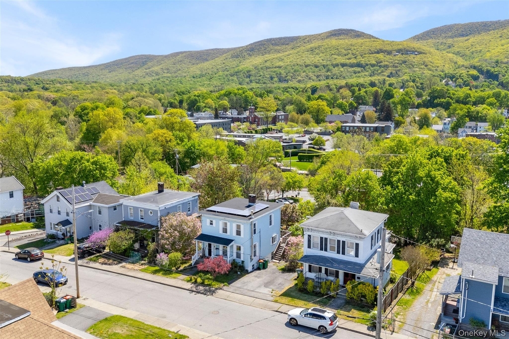 207 Main Street - Photo 14