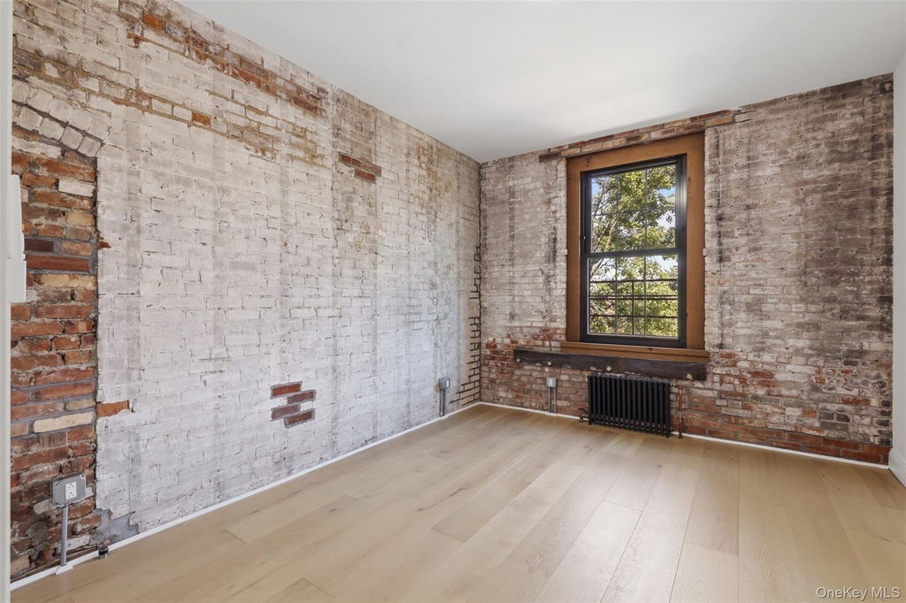 207 Main Street - Photo 5