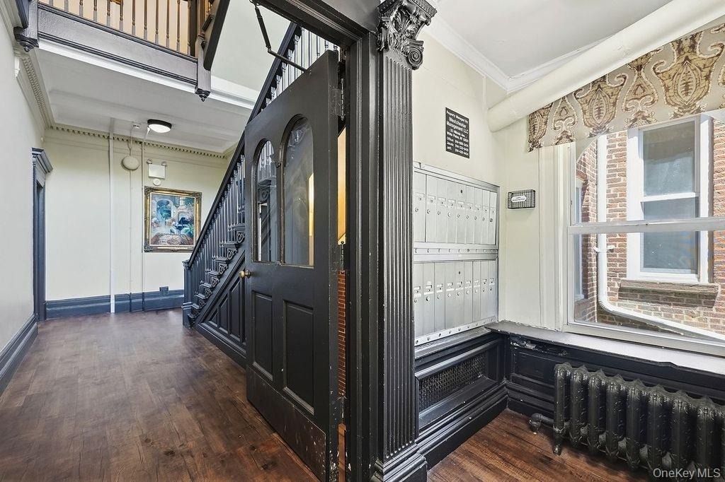 111 N Broadway - Photo 3