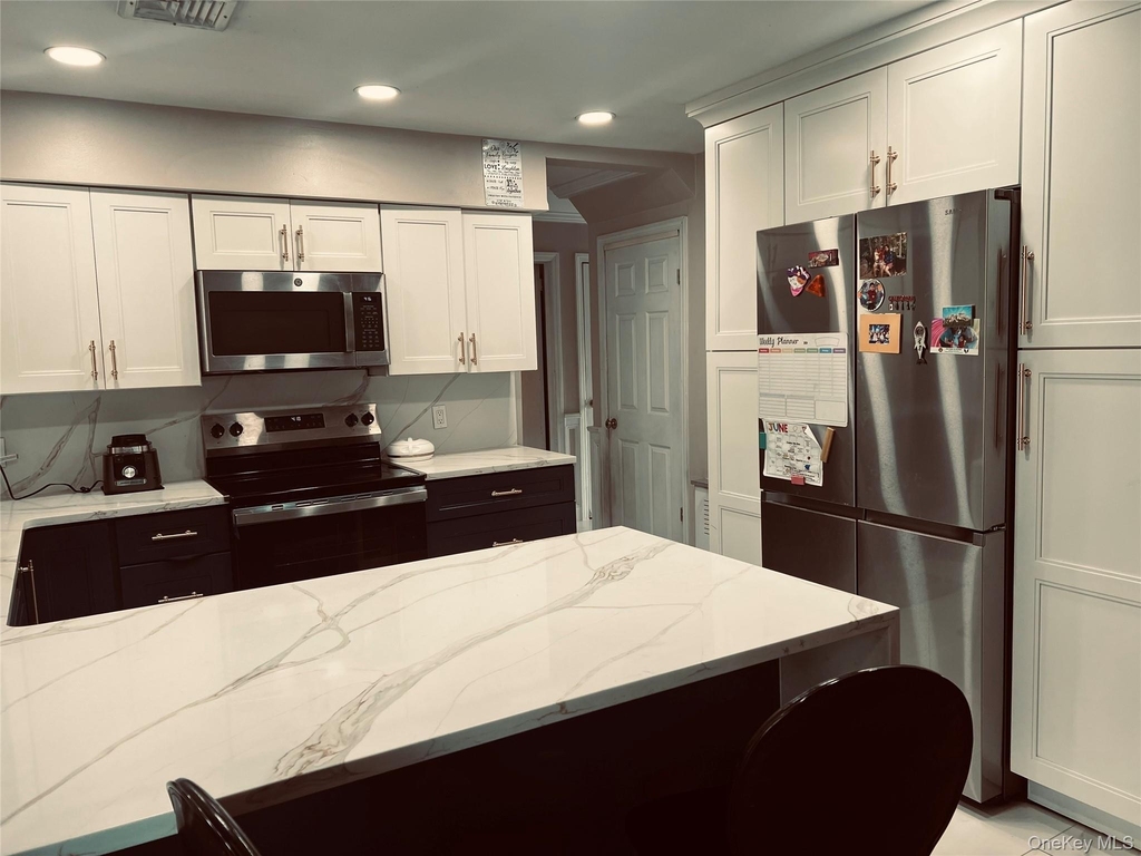 41 Ontario Avenue - Photo 4