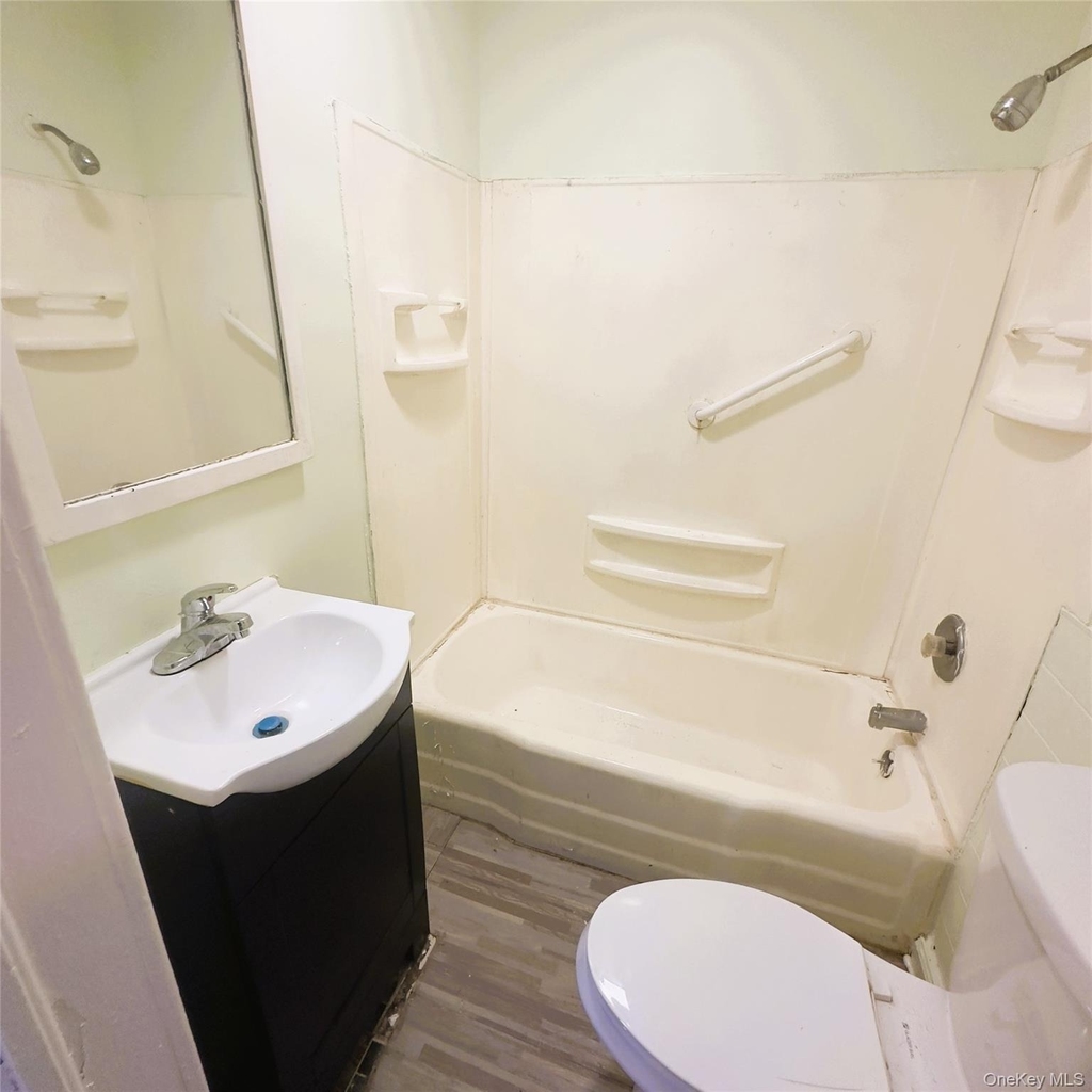 12 Seitz Terrace - Photo 6