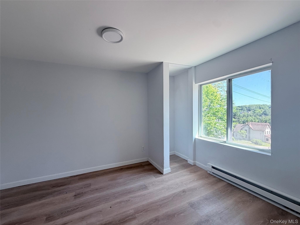 24 Grant Street - Photo 2