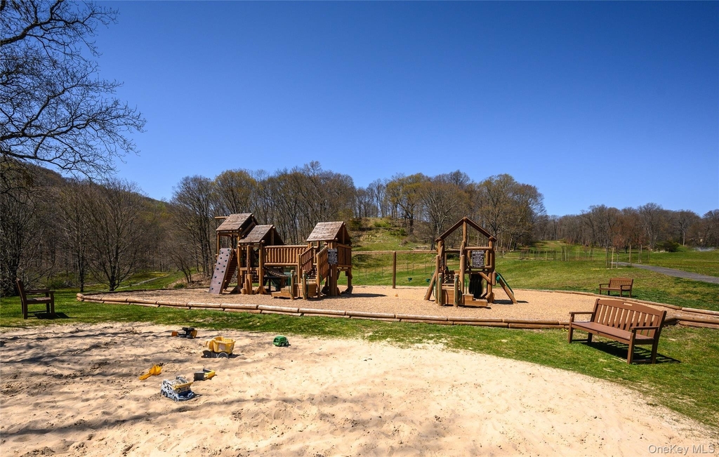 605 Heritage Hills - Photo 35