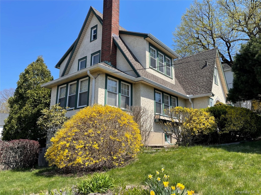 175 Woodruff Avenue - Photo 1