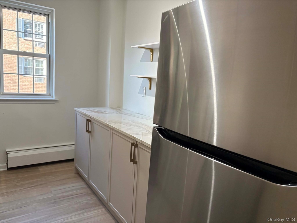 2 Consulate Drive - Photo 8