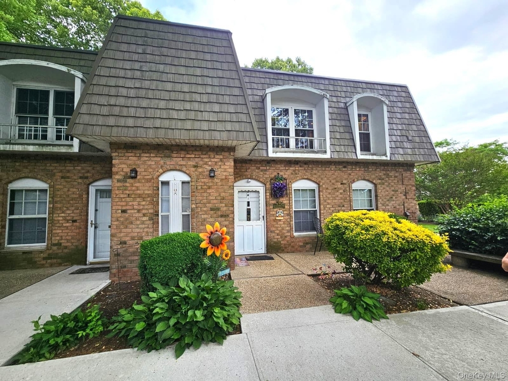 655 Middle Country Road - Photo 1