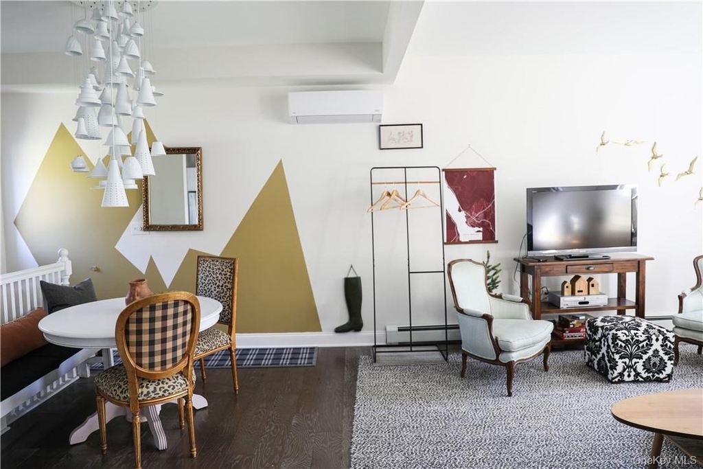 272 Main Street - Photo 5