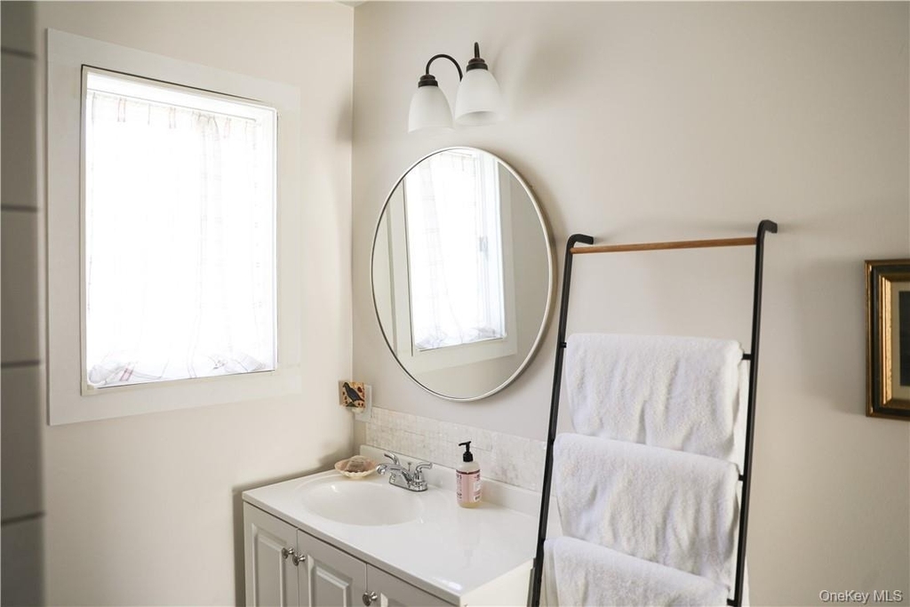 272 Main Street - Photo 16