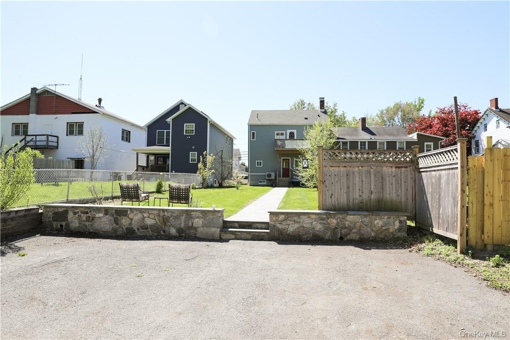 272 Main Street - Photo 21