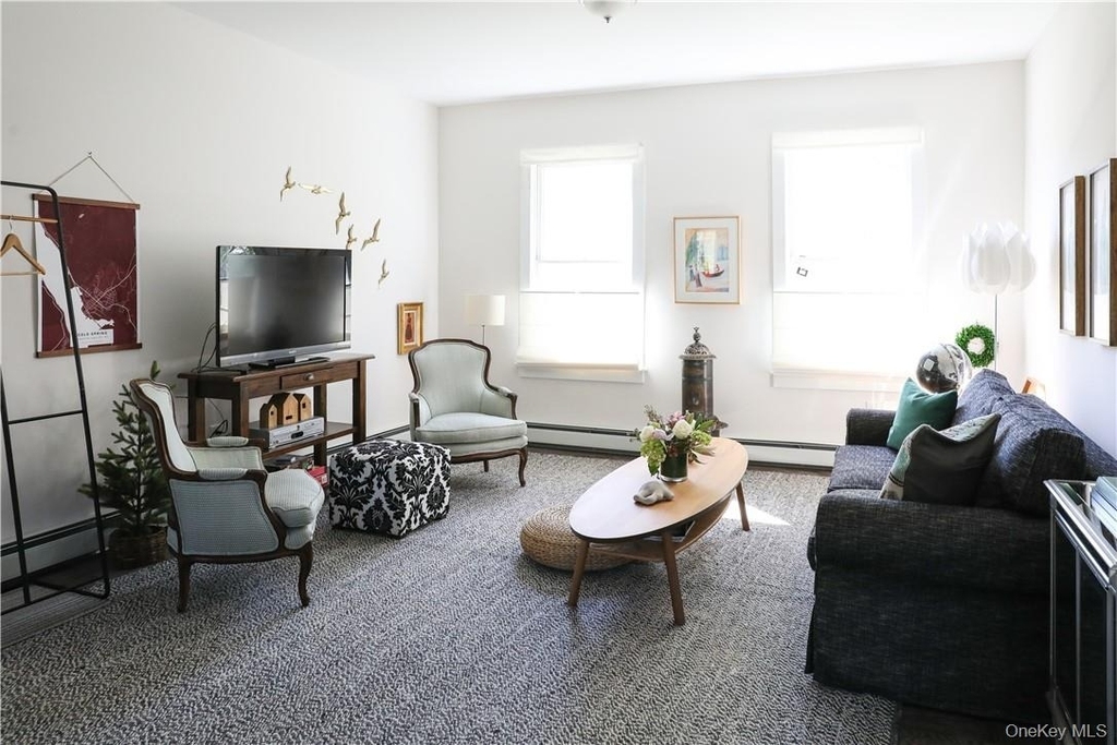 272 Main Street - Photo 7