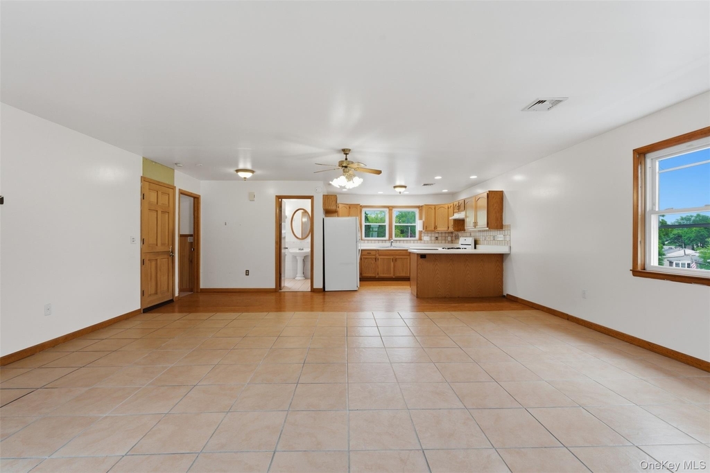 200 North Street - Photo 3