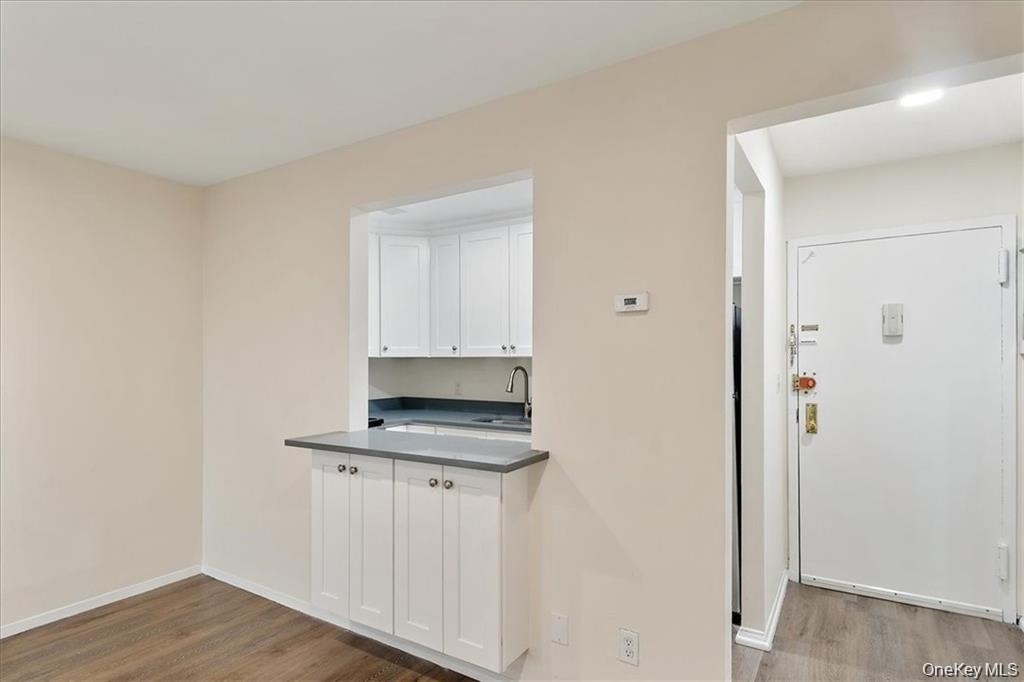 142 Trenchard Street - Photo 4