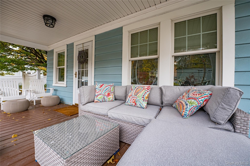 53 Waterside Avenue - Photo 1