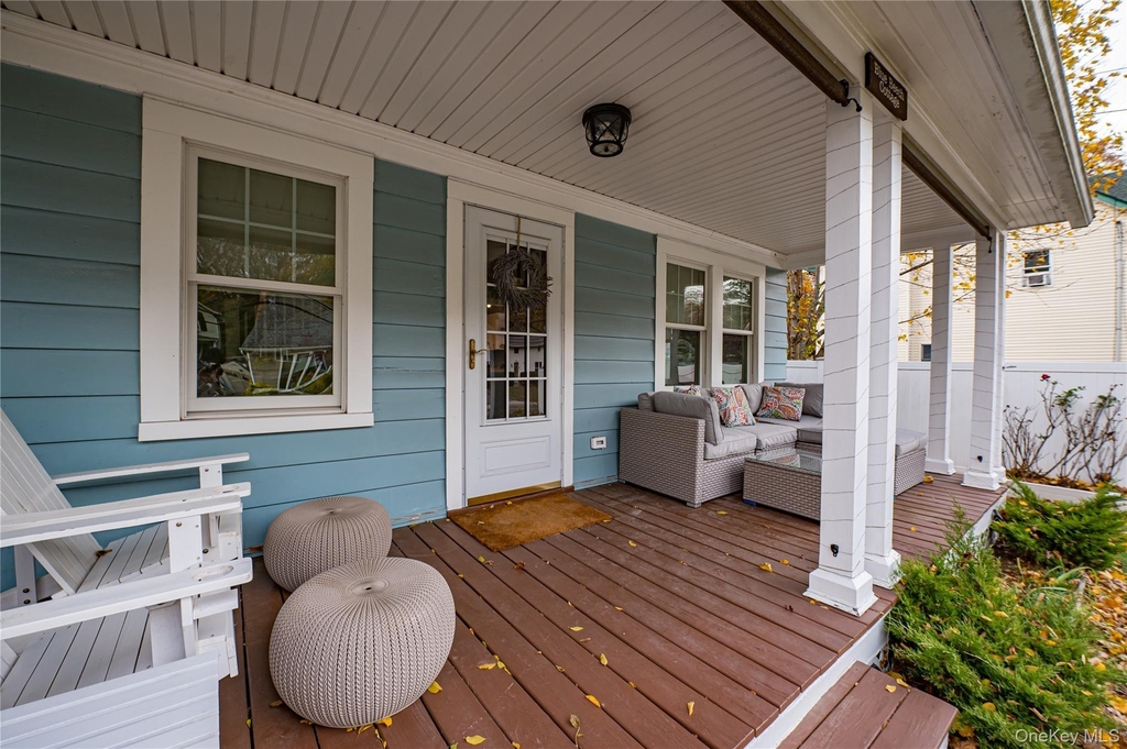 53 Waterside Avenue - Photo 2