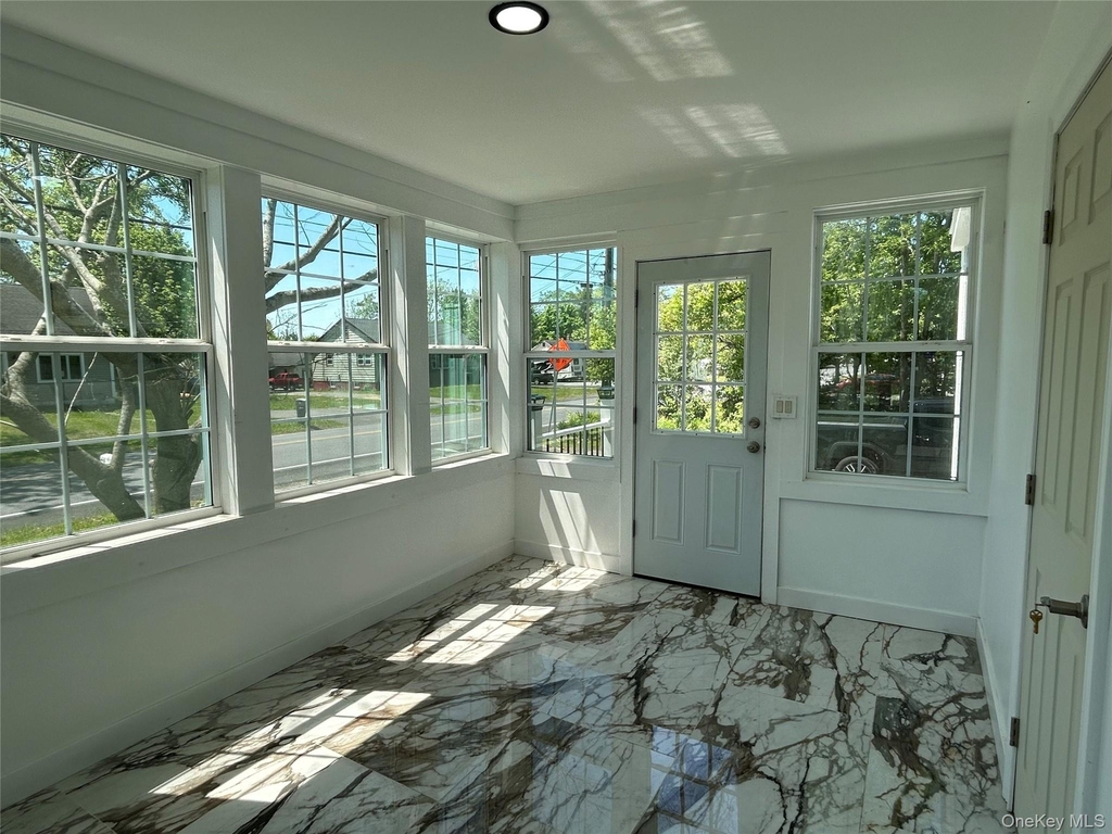 346 Meadow Avenue - Photo 3
