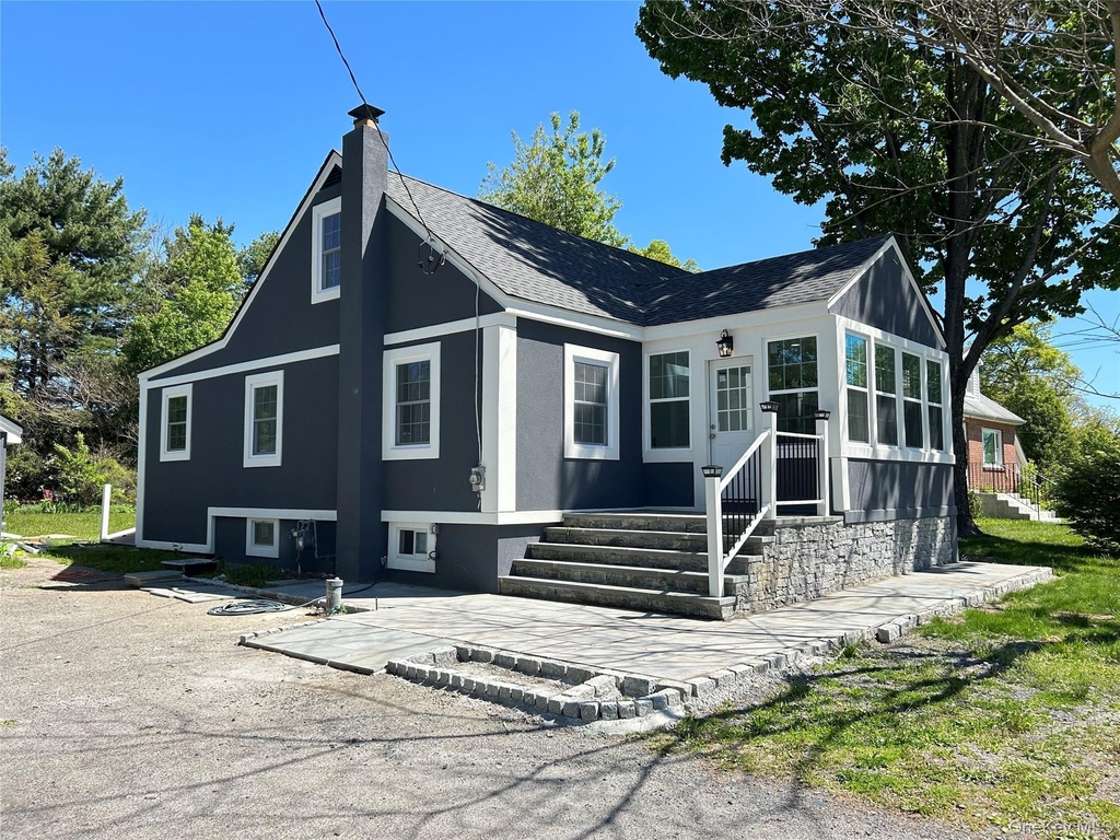 346 Meadow Avenue - Photo 0