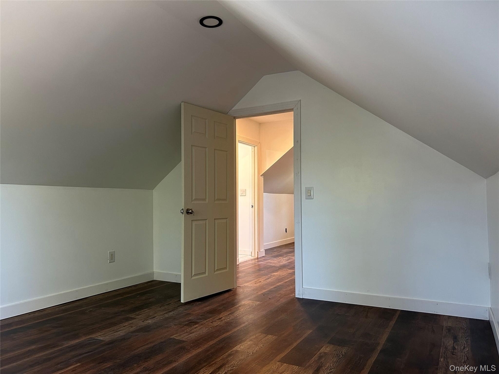 346 Meadow Avenue - Photo 16