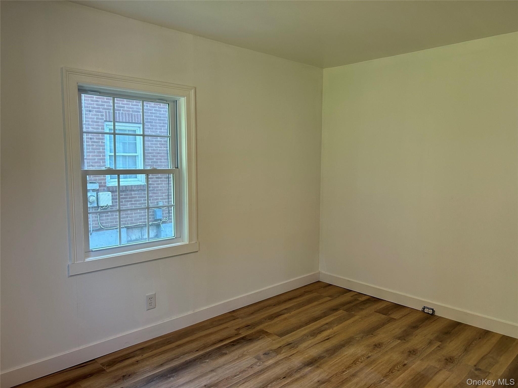 346 Meadow Avenue - Photo 10