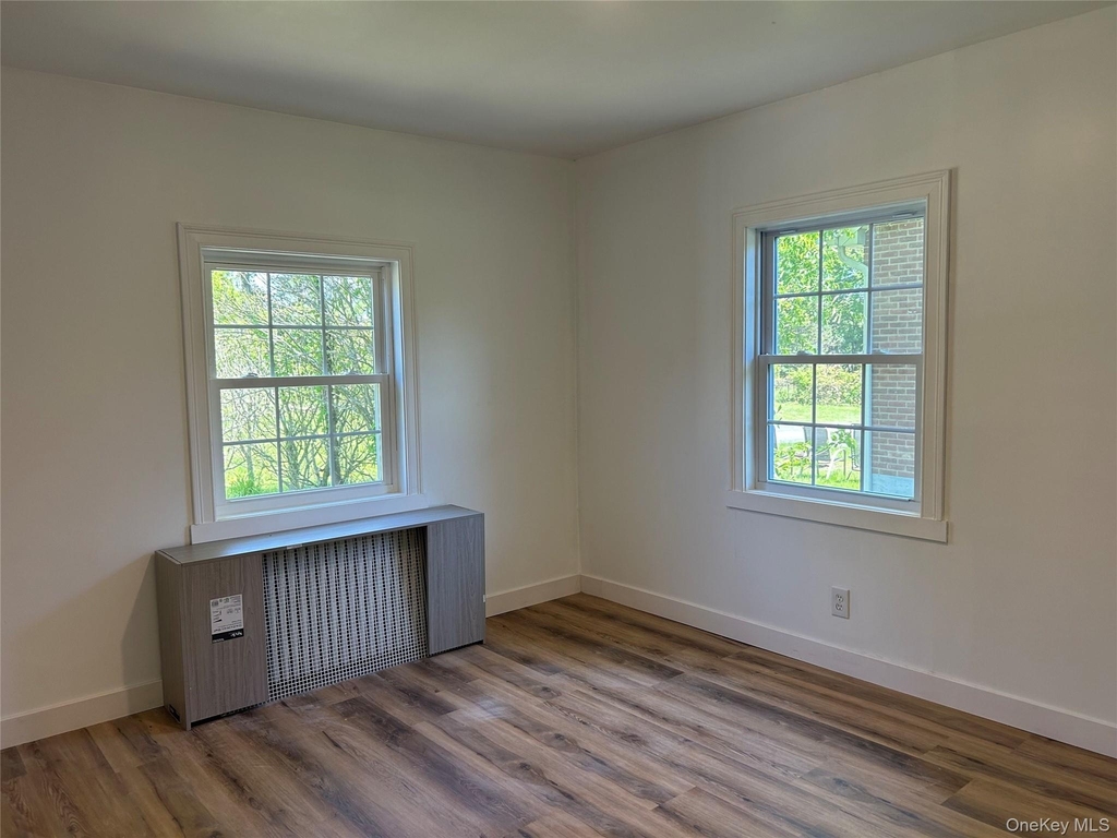 346 Meadow Avenue - Photo 9