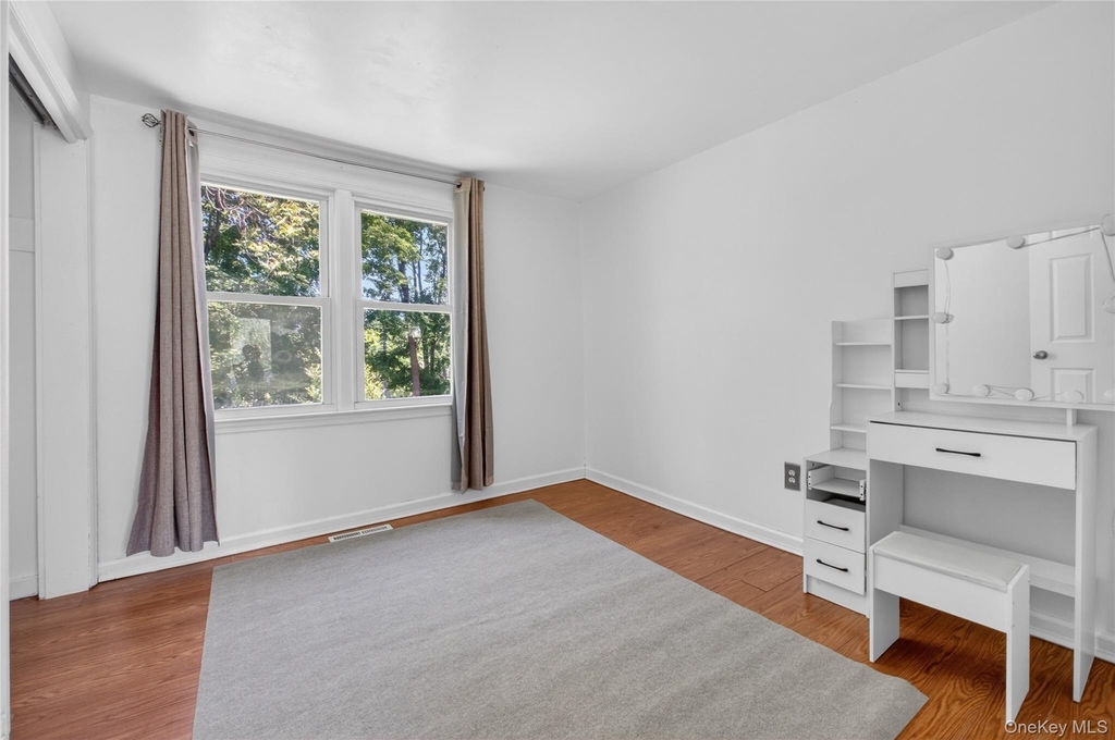 68 Mulford Avenue - Photo 14